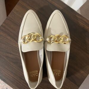 Steve Madden Cream Chain-Trim Loafers